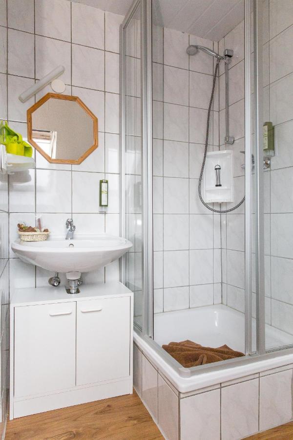 Kraeuterhotel Garni Zur Klostergrotte Nohra  외부 사진