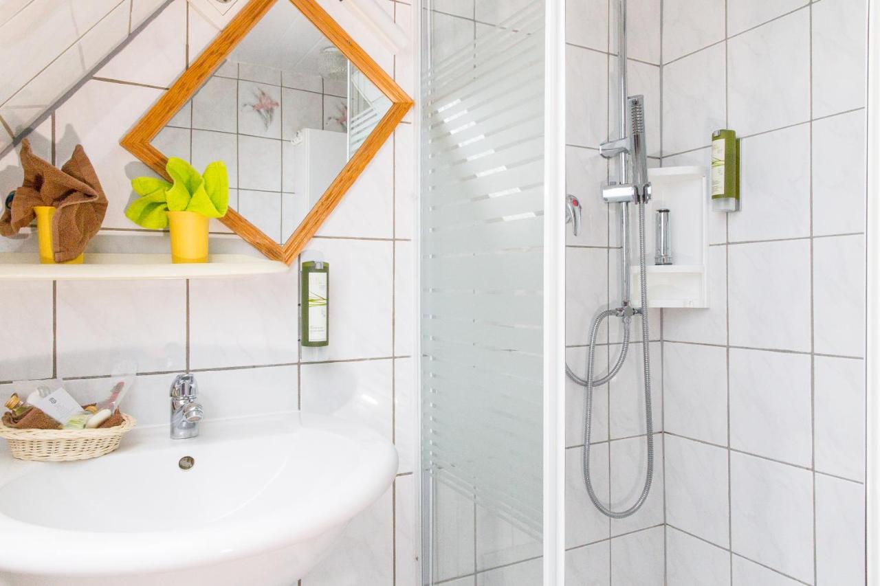 Kraeuterhotel Garni Zur Klostergrotte Nohra  외부 사진
